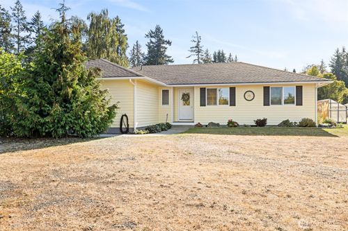 92 Robbins Rd, Sequim, WA, 98382-8808 | Card Image