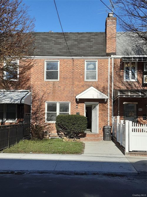 whole-house-76-25 167th Street, New York, NY, 11366 | Card Image