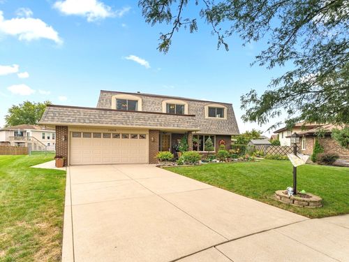10926 Circle Ct, Palos Hills, IL, 60465-2213 | Card Image