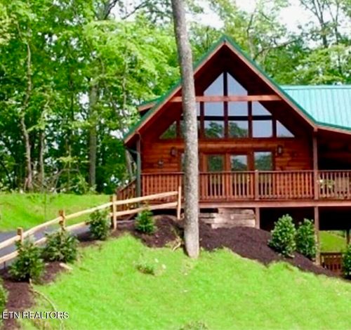 933 High Mountain Way, Gatlinburg, TN, 37738 | Card Image
