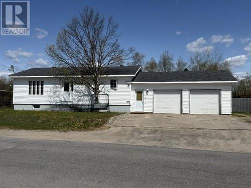 12 Cook Street, Happy Valley Goose Bay, NL, A0P1E0 | Card Image