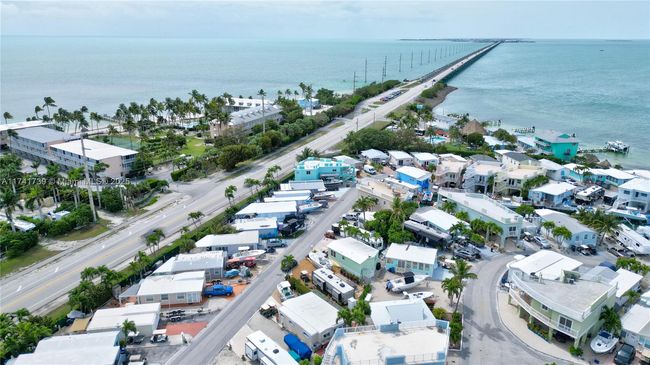 65821 Overseas Hwy, House other with 2 bedrooms, 1 bathrooms and null parking in Long Key FL | Image 34