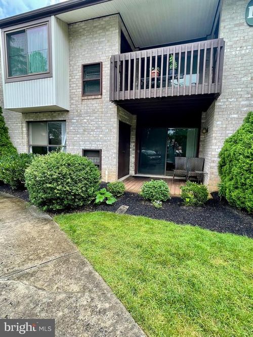 1502-1502 Raintree Ln, MALVERN, PA, 19355-2667 | Card Image