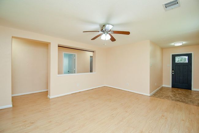 2631 Skyview Trace Ct, House other with 3 bedrooms, 2 bathrooms and 1 parking in Houston TX | Image 9