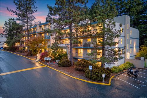 405-4720 Uplands Dr, Nanaimo, BC, V9T4S7 | Card Image
