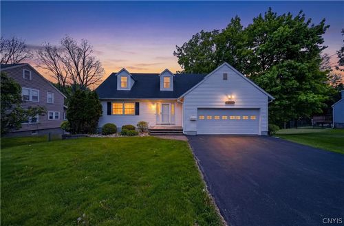 400 East Avenue, Manlius, NY, 13116 | Card Image