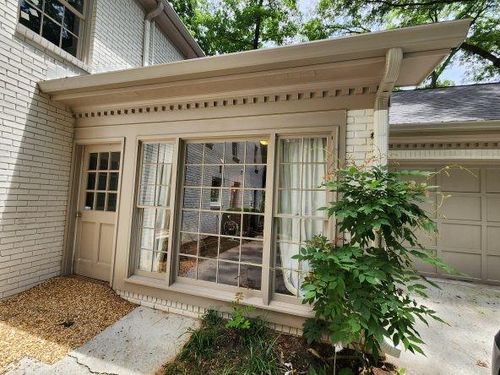 943 Barton Woods Rd Ne, Atlanta, GA, 30307-1307 | Card Image