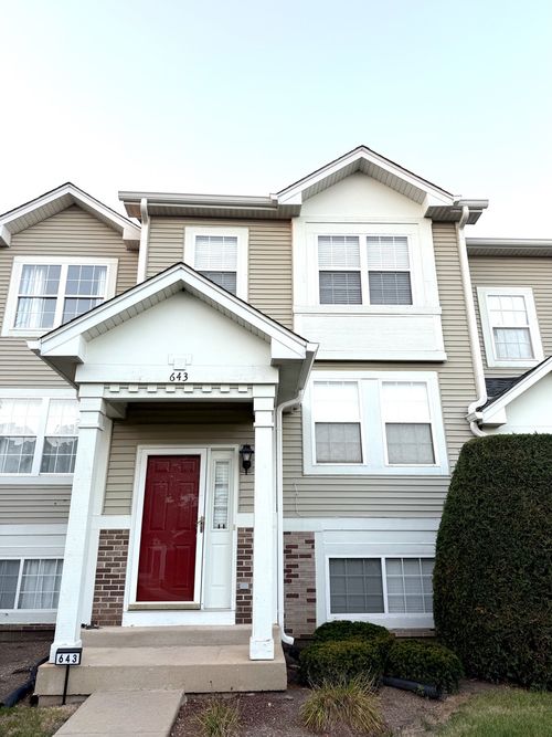643 Holiday Ln, Hainesville, IL, 60073-4702 | Card Image