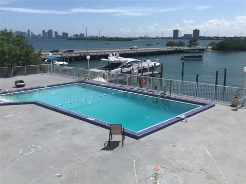 apt-215-7904 West Dr, North Bay Village, FL, 33141-5510 | Card Image
