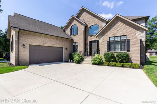 53871 Jewell Rd, Shelby Twp, MI, 48315-1736 | Card Image