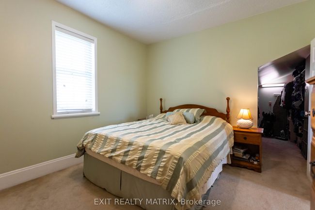 1467 Wade Rd, Home with 4 bedrooms, 2 bathrooms and 18 parking in Russell ON | Image 24