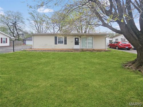 128 Saint Thomas Lane, East St Louis, IL, 62206 | Card Image