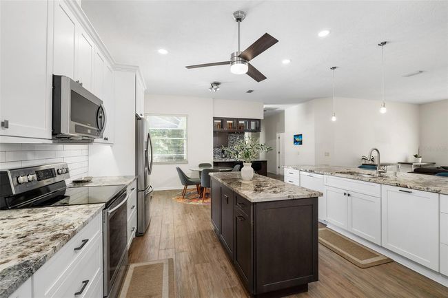2513 Regal River Rd, House other with 4 bedrooms, 4 bathrooms and null parking in VALRICO FL | Image 10