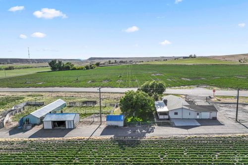 146 N Hammett Hill Rd, Hammett, ID, 83627-9712 | Card Image