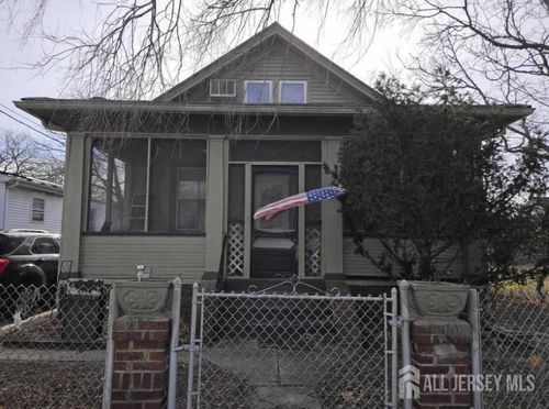 815 Vine St E, Millville, NJ, 08332-3167 | Card Image