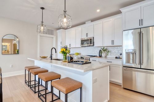 409-62 Foundry St, Wakefield, MA, 01880 | Card Image