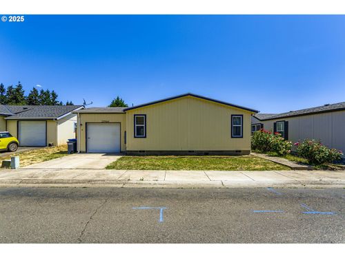 20964 Brentwood Ct Ne, Donald, OR, 97020-9701 | Card Image