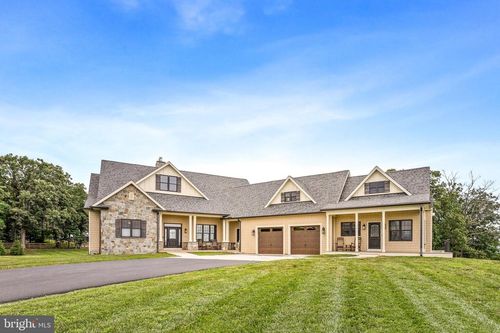 120 Pomme Cir, Stephens City, VA, 22655-5284 | Card Image