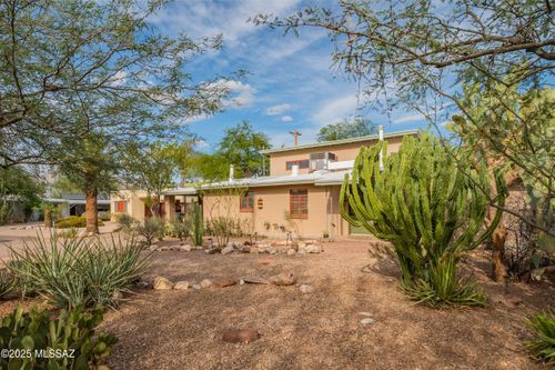 2556 N Bentley Ave, Tucson, AZ, 85716-2444 | Card Image