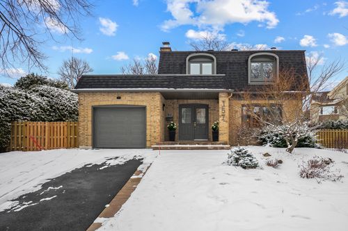 157 Rue De Réveillon, Boucherville, QC, J4B6P8 | Card Image