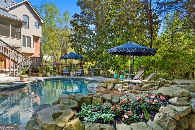 9985 High Falls Pointe, House other with 7 bedrooms, 5 bathrooms and 3 parking in Alpharetta GA | Image 57