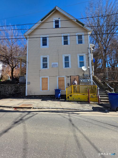 230 Bishop St, Waterbury, CT, 06704-3481 | Card Image