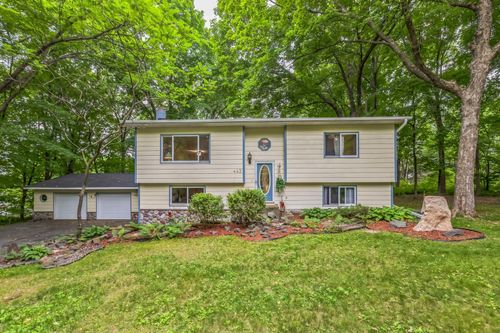 443 Locust Ln, Taylors Falls, MN, 55084-1241 | Card Image