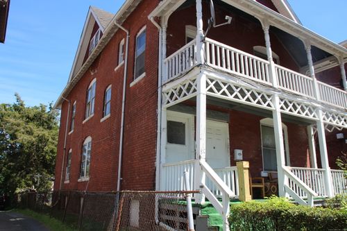 148 Putnam St, Hartford, CT, 06106-1324 | Card Image