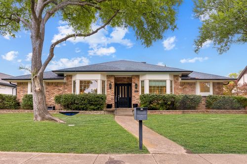 9515 Robin Meadow Dr, Dallas, TX, 75243-7520 | Card Image