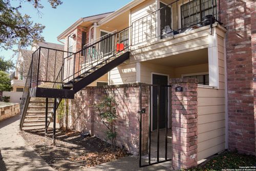 987-11610 Vance Jackson, San Antonio, TX, 78230 | Card Image