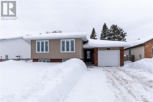 162 Ellsmere Dr, Garson, ON, P3L1H4 | Card Image