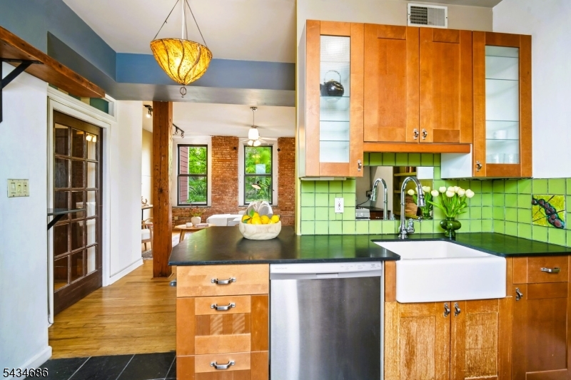 Residential in Newark City 3
