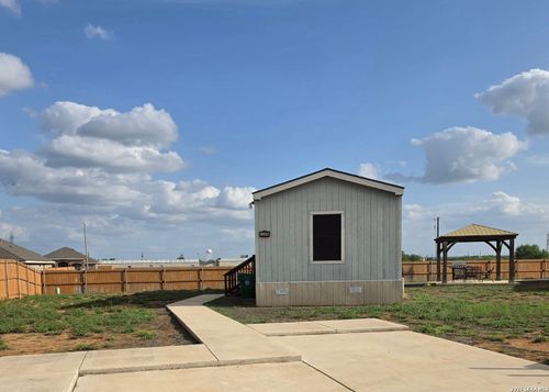112 17B Energy Drive, Cotulla, TX, 78014 | Card Image