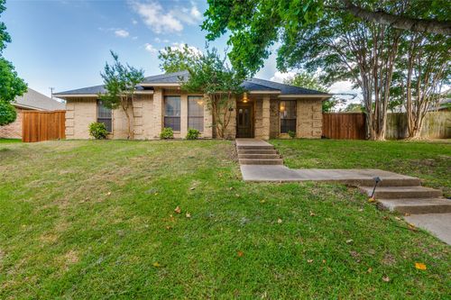 406 Whispering Hills Dr, Duncanville, TX, 75137-4582 | Card Image