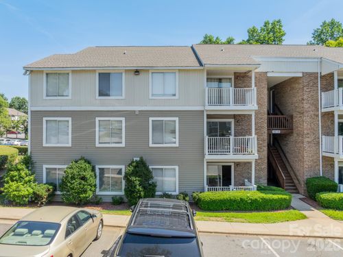 a-9519 University Terrace Dr, Charlotte, NC, 28262-0880 | Card Image