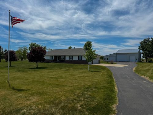 2520 Wooster Road Road, Jesup, IA, 50648 | Card Image