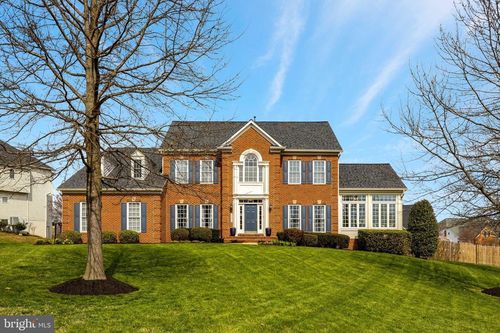 22350 Dolomite Hills Dr, Ashburn, VA, 20148-7166 | Card Image