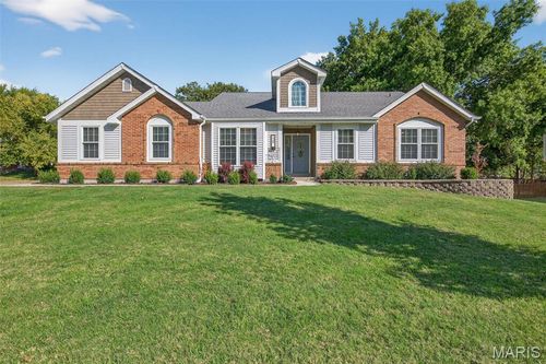 729 Redstart Dr, Ellisville, MO, 63021-4777 | Card Image