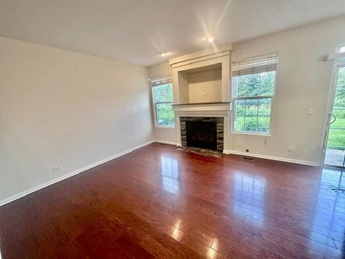 24130 Walnut Cir, Plainfield, IL, 60585-2474 | Card Image