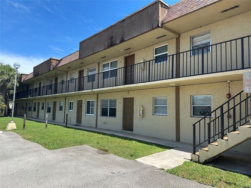 apt-206-402 Lakeside Dr, Margate, FL, 33063-7611 | Card Image