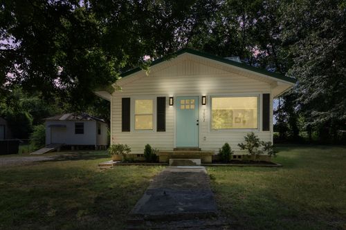 7602 Dugger St, Mount Pleasant, TN, 38474-1820 | Card Image