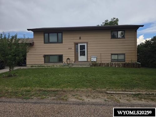 5055 Antelope Dr, Bar Nunn, WY, 82601-9490 | Card Image