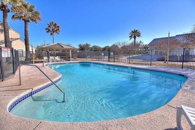 1907 Bayhouse Dr, Condo with 2 bedrooms, 2 bathrooms and null parking in Rockport TX | Image 25