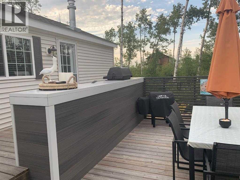 Residential in Lac Des Iles