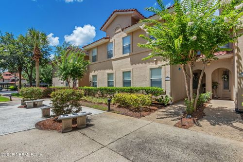 3815 La Vista Cir, Jacksonville, FL, 32217 | Card Image