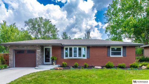 7220 York Ln, Lincoln, NE, 68505-2146 | Card Image