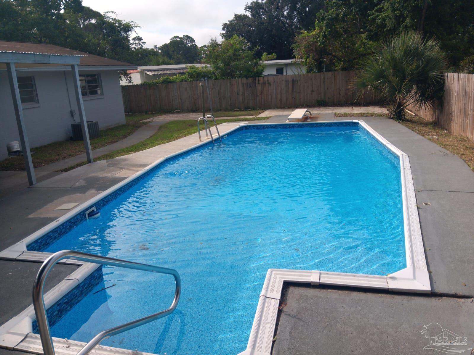 Chantilly Way, Pensacola, FL 32505
