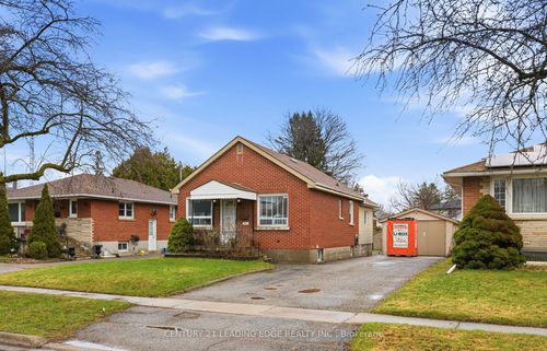 347 Nipigon Street, Oshawa, ON, L1J4P1 | Card Image