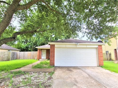 16022 Old River Rd, Channelview, TX, 77530-2862 | Card Image