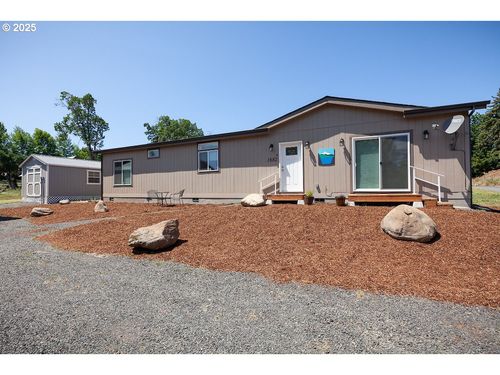 1682 Markham Rd, Hood River, OR, 97031-9663 | Card Image